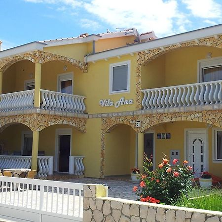 Apartments Vila Ana Vir Bagian luar foto